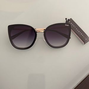 Quay Australia Flat Out Sunglasses NWT